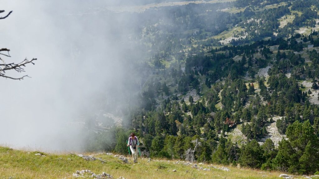 Tour du Mont Aiguille : randonnée sauvage sur les Hauts-Plateaux du Vercors