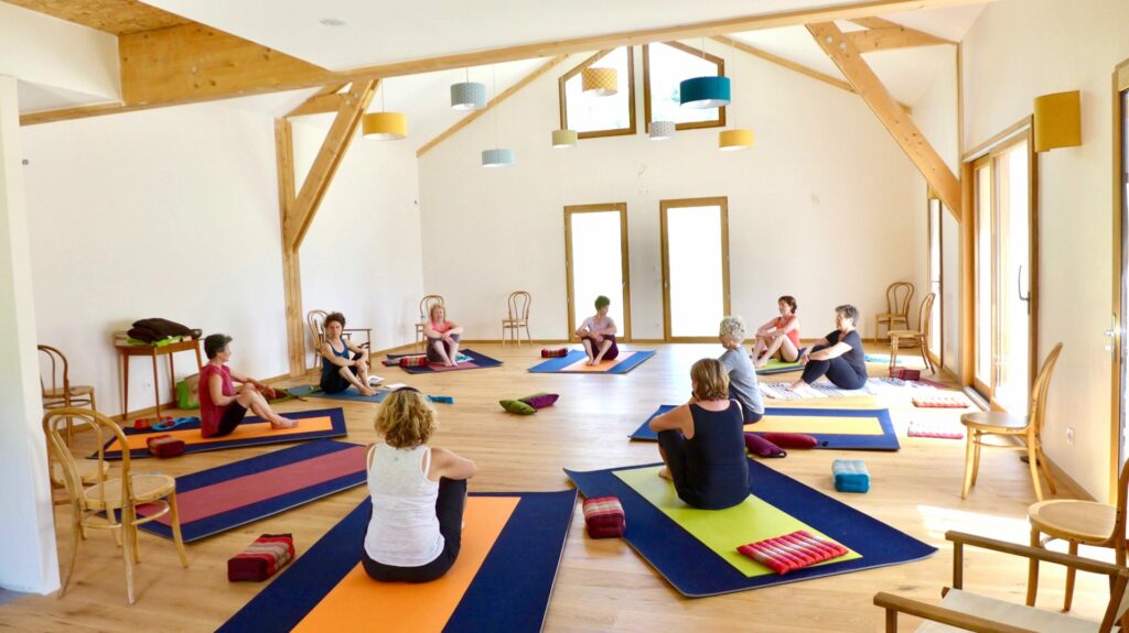 Hatha Yoga avec Catherine Gros au Gîte de La Jarjatte