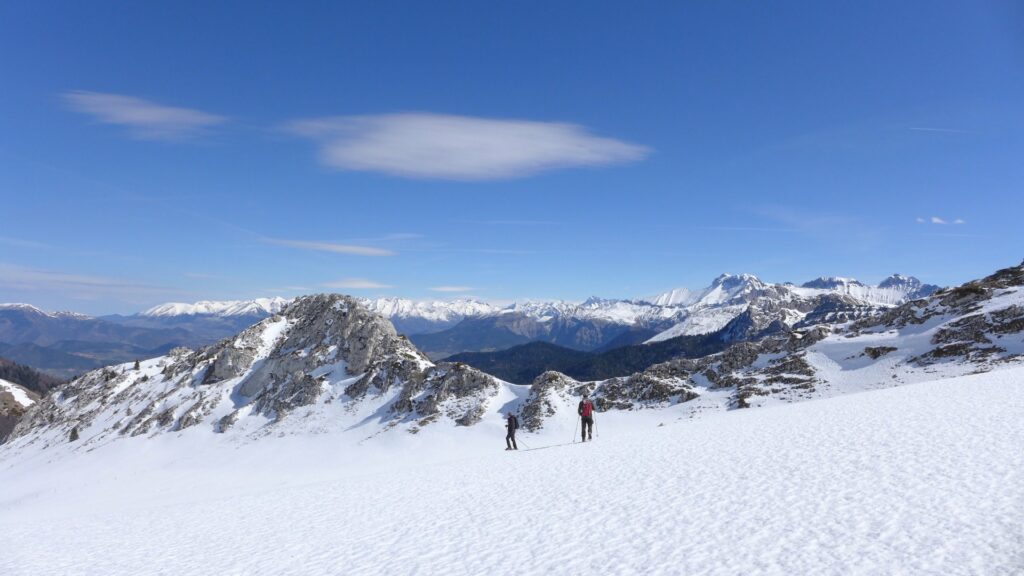 Raquette au col du Salut dans le Haut-Diois