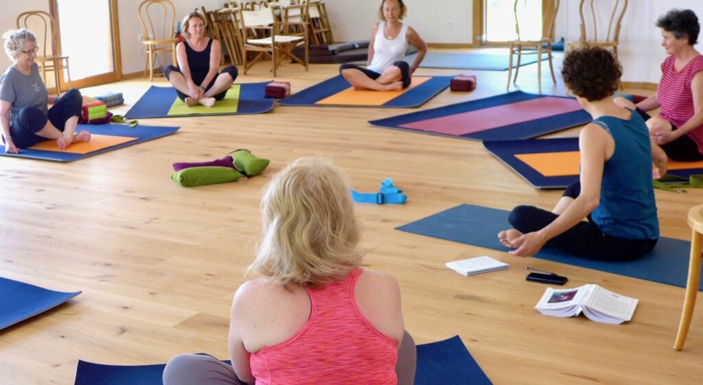 Stage yoga et raquettes dans la Drôme